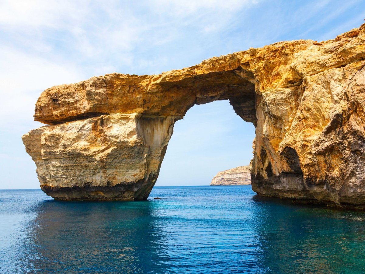 Finestra azzurra nell'isola maltese di Gozo
